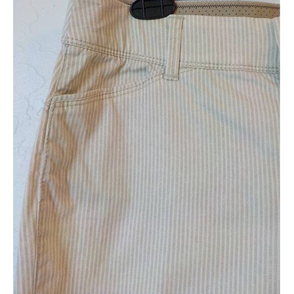 Intro Jonathan Ross Striped Capri Pants Women size 8 Petite Beige White Stretch - Picture 4 of 10